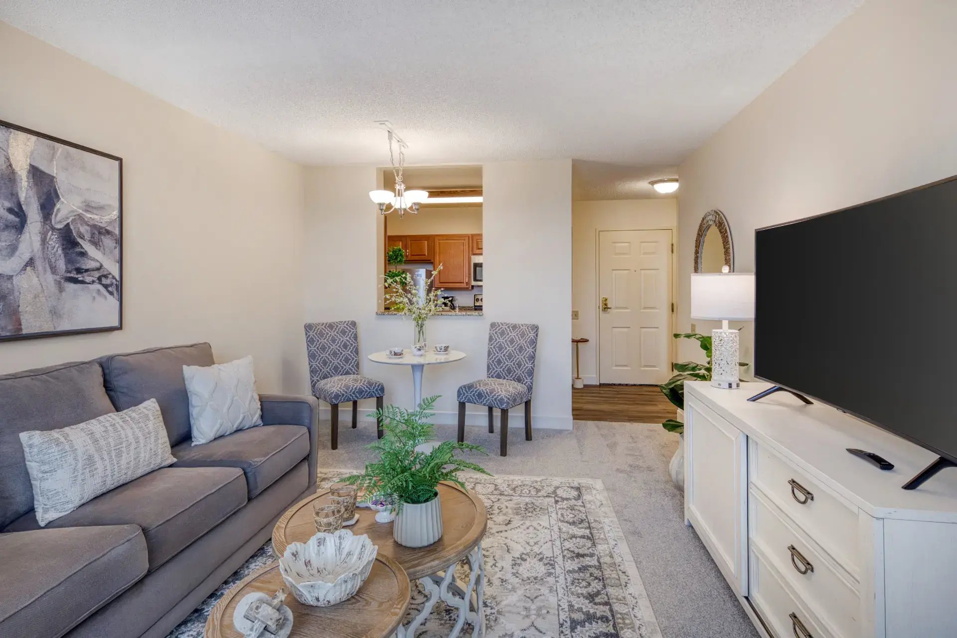 Discovery Village Des Plaines 31